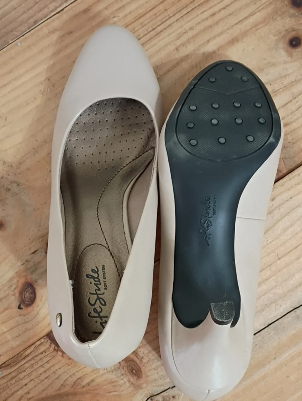 Life Stride Nude/Taupe Classic Mid Heel Pumps
